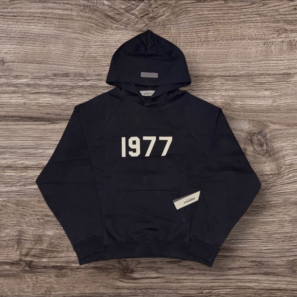 Essentials Fear of God 1977 Hoodie in Iron size LRG